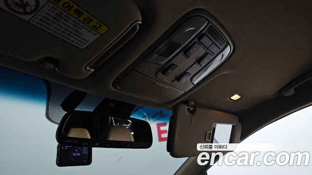 Kia Canival 2017 — photo 27