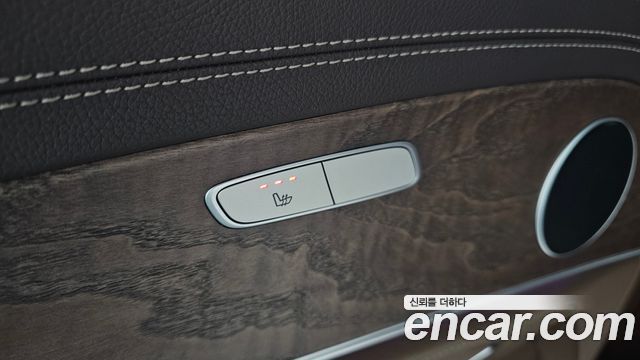 Mercedes-Benz E-Class 2017 — photo 34