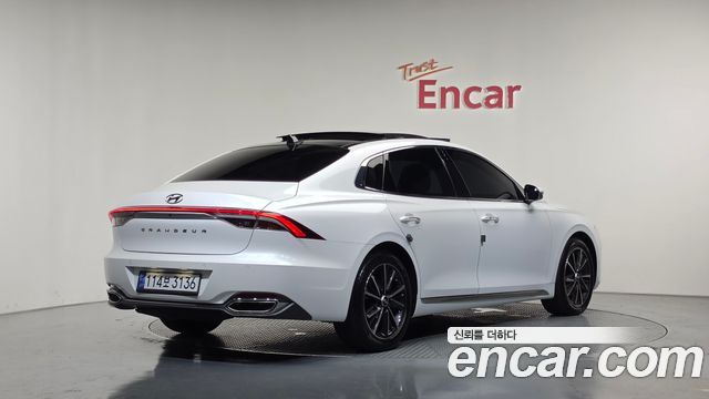 Hyundai Grandeur 2022 — photo 2