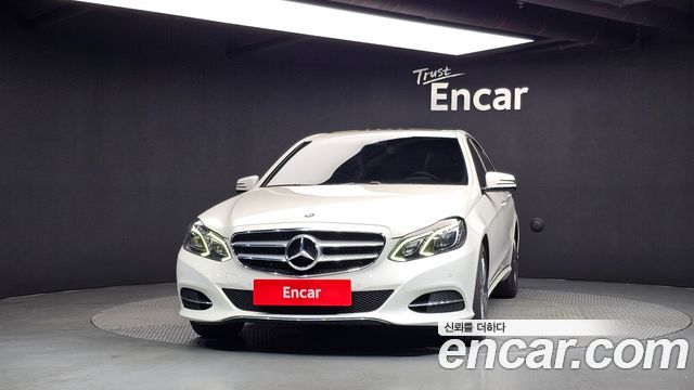 Mercedes-Benz E-Class 2016 — photo 3