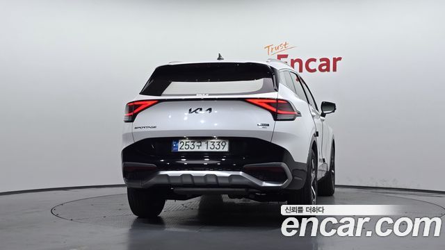 Kia Sportage 2022 — photo 4