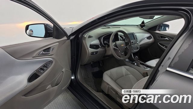 Chevrolet Korea Malibu 2017 — photo 13