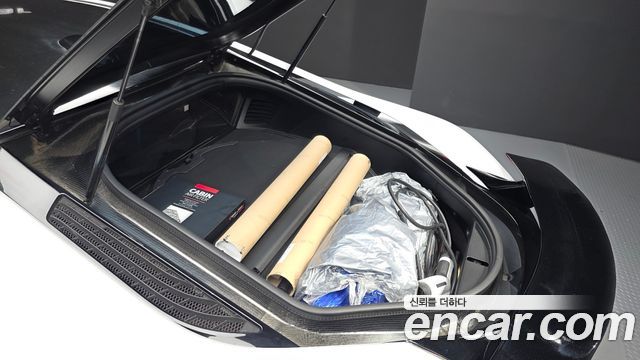 BMW i8 2016 — photo 20