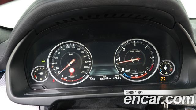 BMW X6 2016 — photo 8