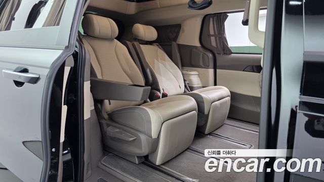 Kia Canival 2025 — photo 17