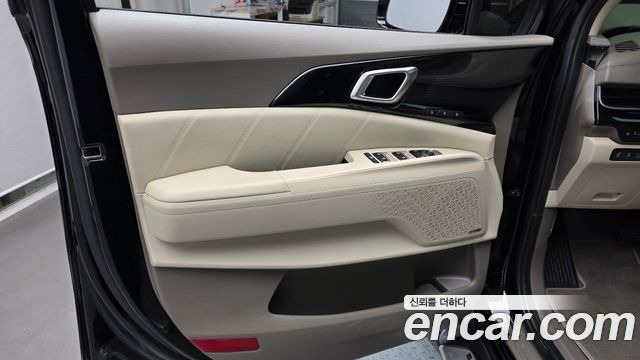 Kia Canival 2025 — photo 15
