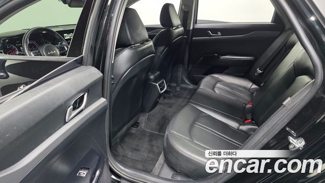 Kia K5 2023 — photo 18