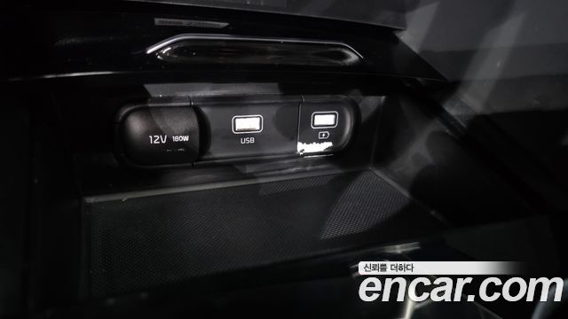 Kia K5 2023 — photo 22