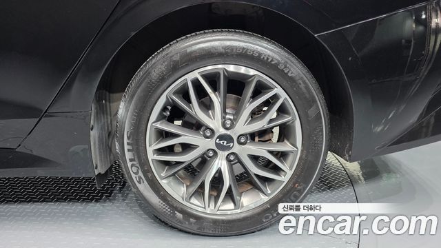 Kia K5 2023 — photo 7