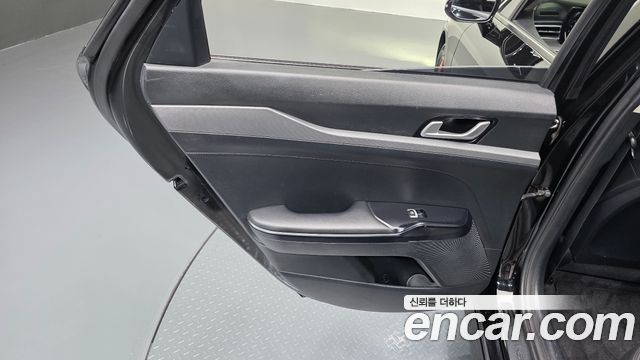Kia K5 2023 — photo 15