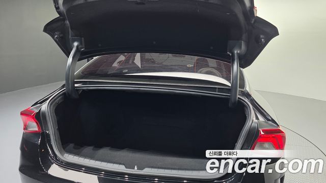 Kia K5 2023 — photo 32