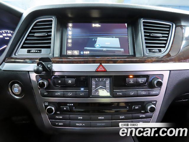 Hyundai Genesis 2015 — photo 13