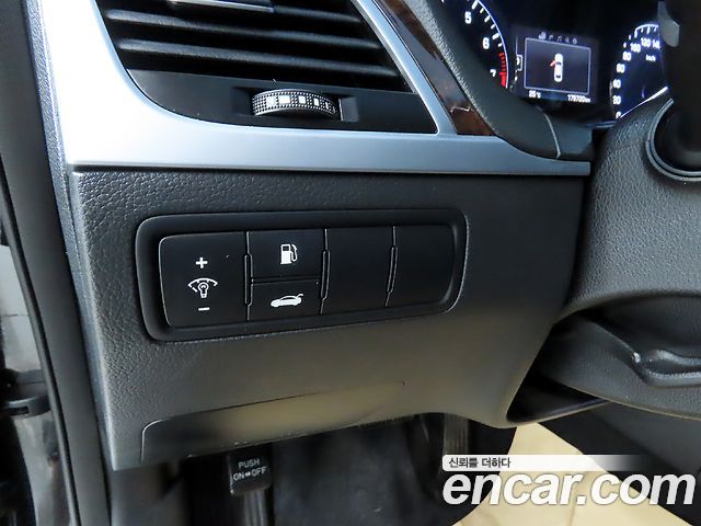 Hyundai Genesis 2015 — photo 16