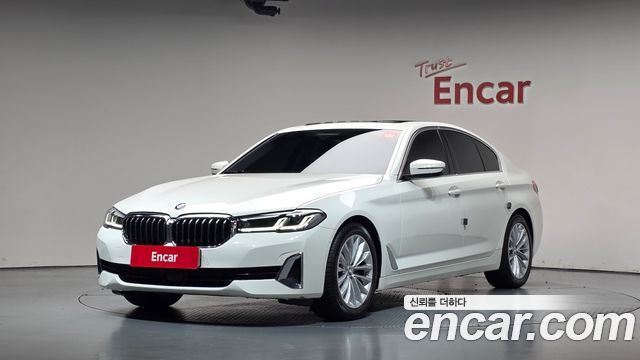 BMW 5-Series 2021 — photo 1