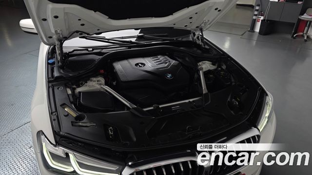 BMW 5-Series 2021 — photo 6