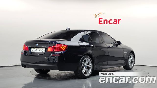 BMW 5-Series 2016 — photo 2