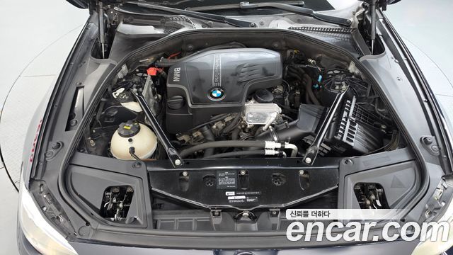 BMW 5-Series 2016 — photo 6