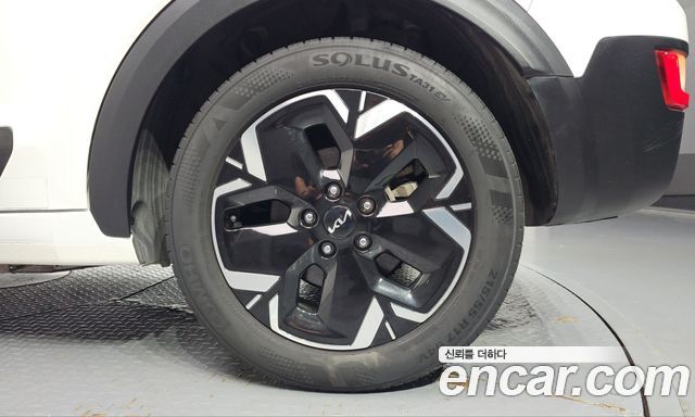 Kia Niro 2023 — photo 7