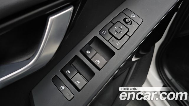 Kia Niro 2023 — photo 28