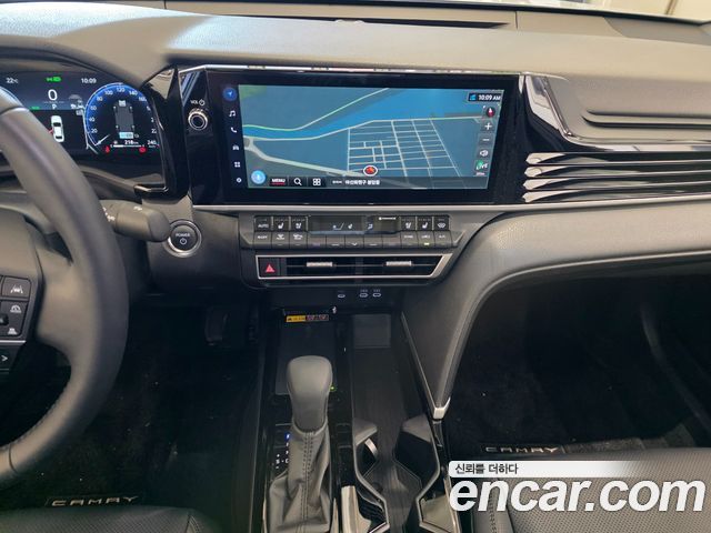 Toyota Camry 2026 — photo 9