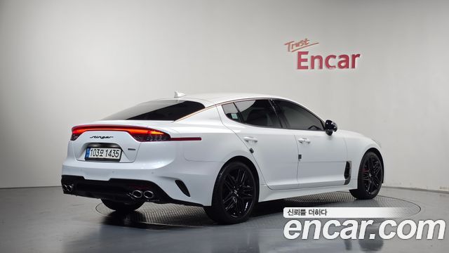 Kia Stinger 2021 — photo 2