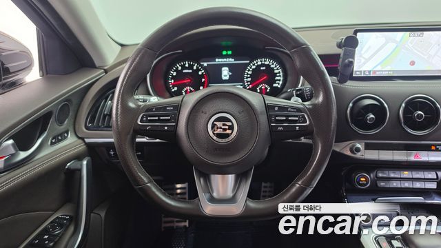 Kia Stinger 2021 — photo 19