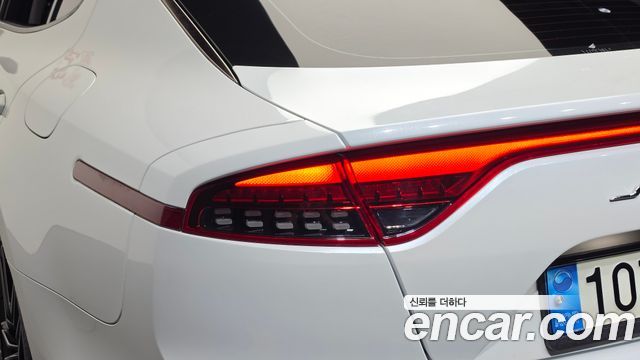 Kia Stinger 2021 — photo 9