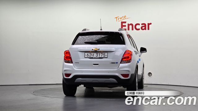 Chevrolet Korea Trax 2018 — photo 4