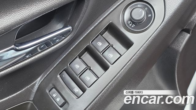 Chevrolet Korea Trax 2018 — photo 18