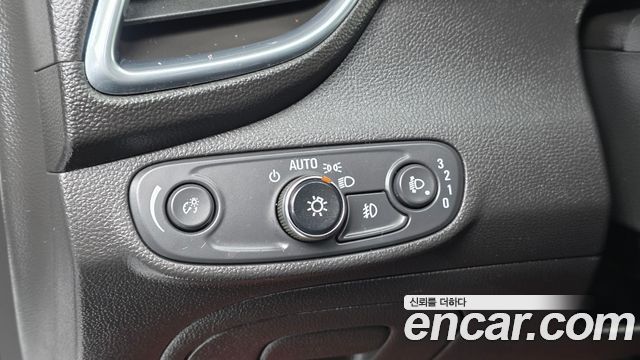 Chevrolet Korea Trax 2018 — photo 19