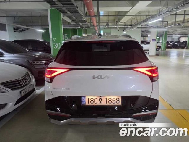 Kia Sportage 2022 — photo 2