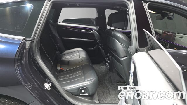 BMW Gran Turismo 2021 — photo 12