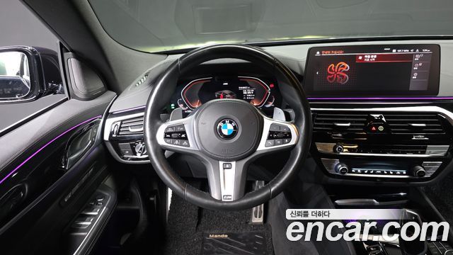 BMW Gran Turismo 2021 — photo 13