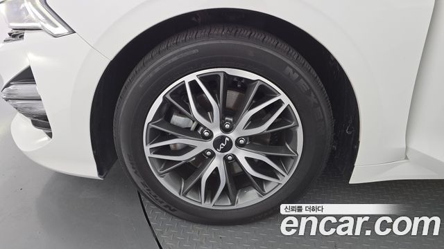 Kia K5 2023 — photo 5