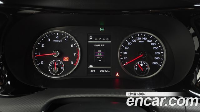 Kia K5 2023 — photo 8