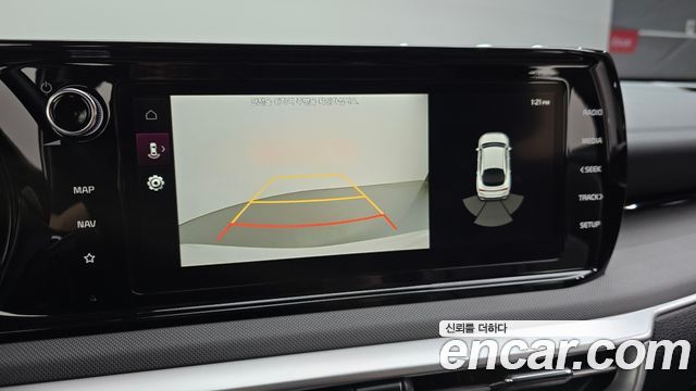 Kia K5 2023 — photo 14