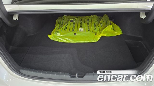 Kia K5 2023 — photo 15