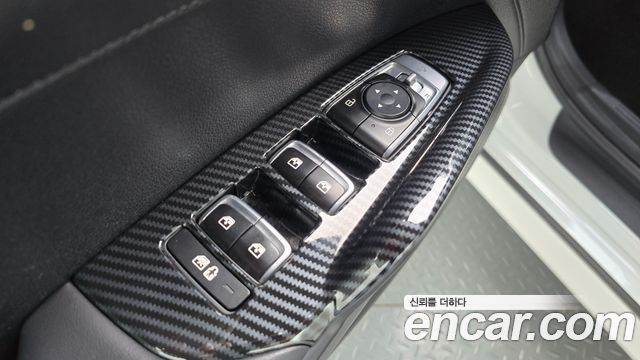 Kia K5 2023 — photo 19