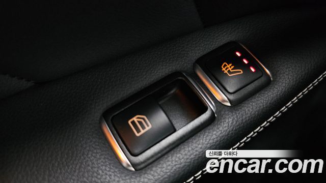 Mercedes-Benz CLS-Class 2017 — photo 18