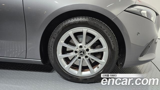 Mercedes-Benz A-Class 2020 — photo 7