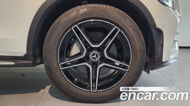 Mercedes-Benz GLC-Class 2023 — photo 5