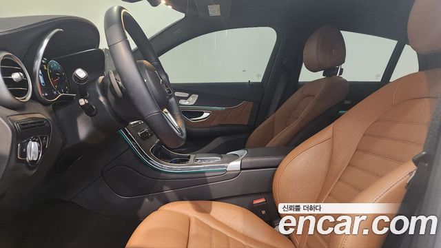 Mercedes-Benz GLC-Class 2023 — photo 10