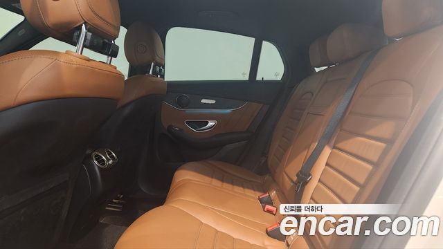Mercedes-Benz GLC-Class 2023 — photo 11