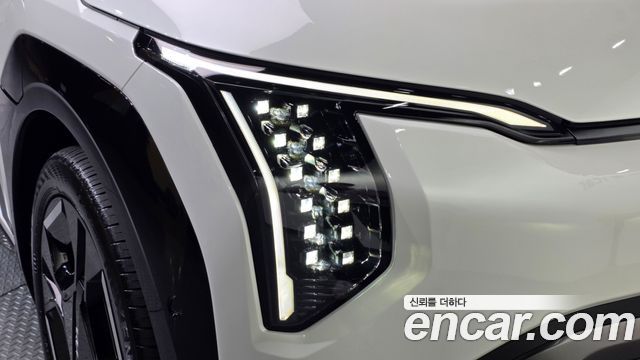 Kia EV3 2025 — photo 8