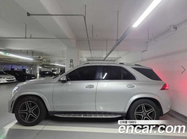 Mercedes-Benz GLE-Class 2021 — photo 3