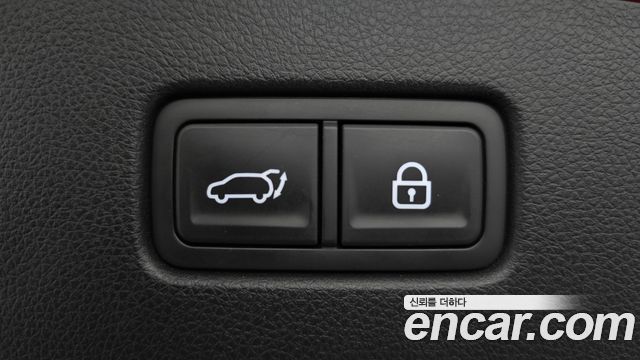 Genesis GV70 2021 — photo 15