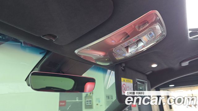 Genesis GV70 2021 — photo 17