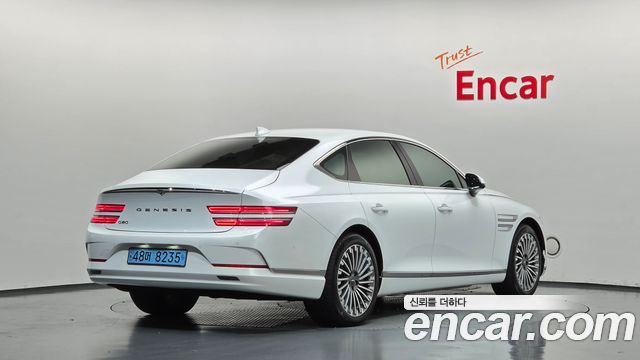 Genesis G80 2022 — photo 2