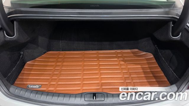Genesis G80 2022 — photo 24