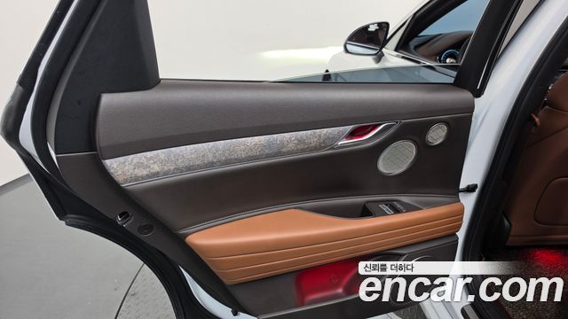 Genesis G80 2022 — photo 15